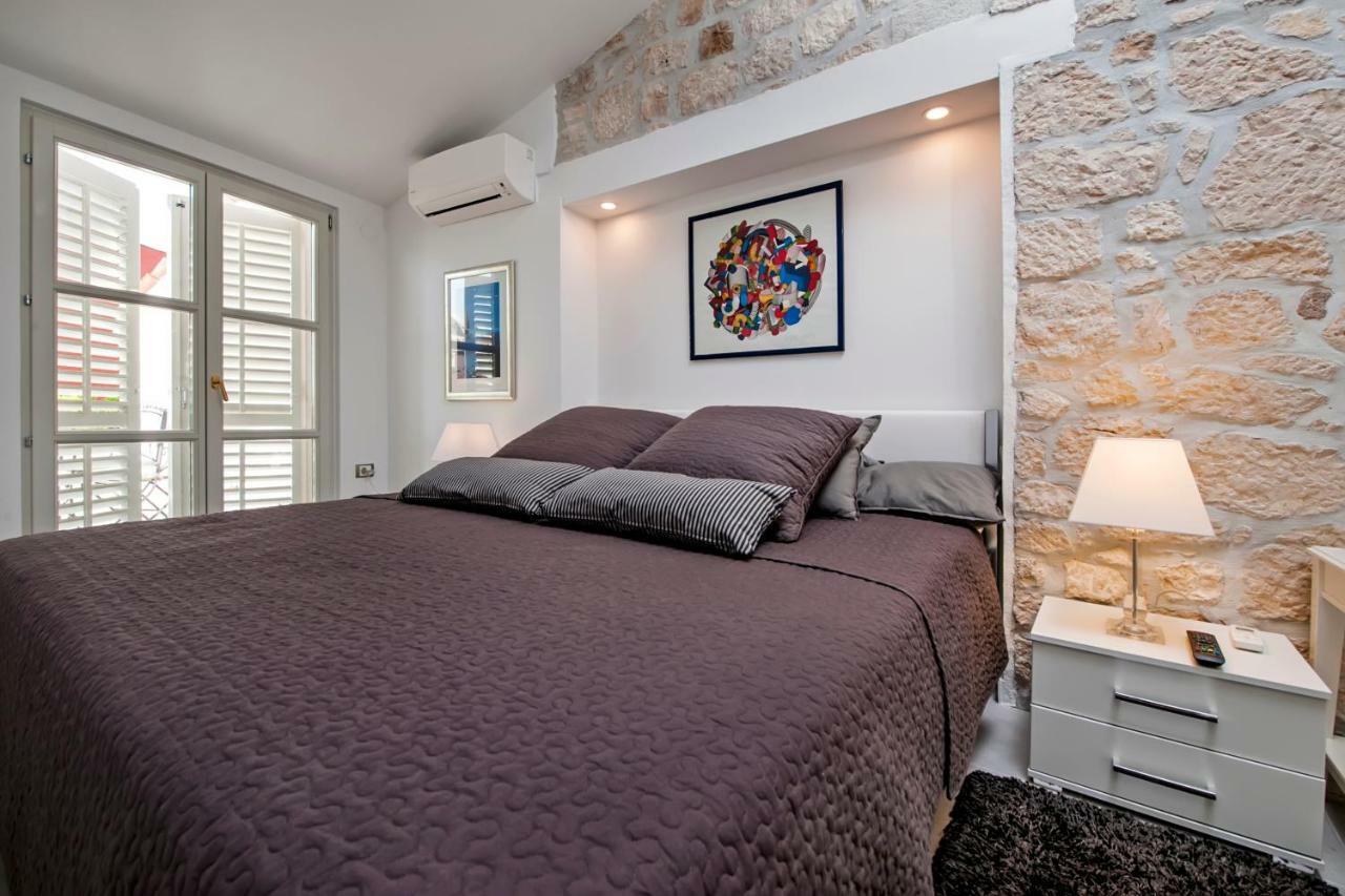 Seaview House Rosali Villa Ровин Екстериор снимка