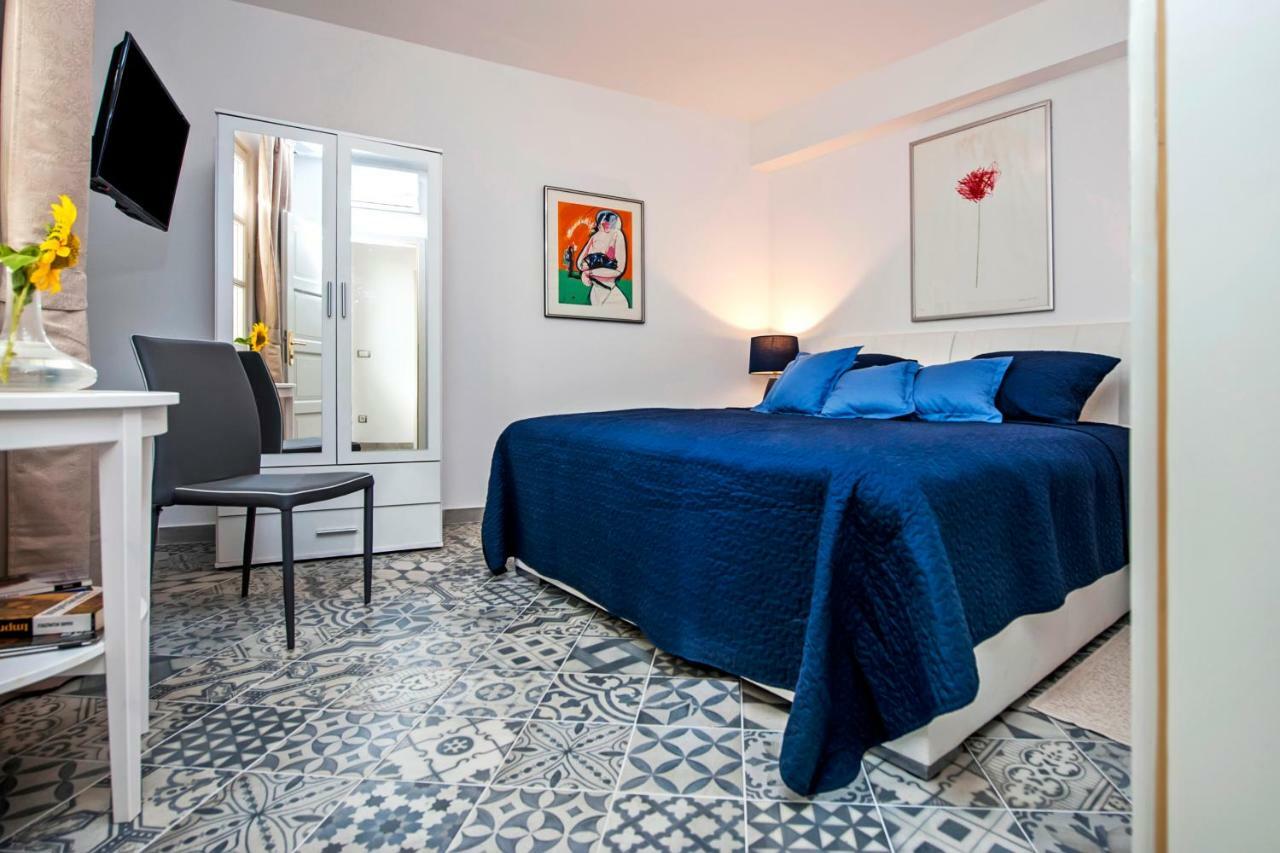 Seaview House Rosali Villa Ровин Екстериор снимка